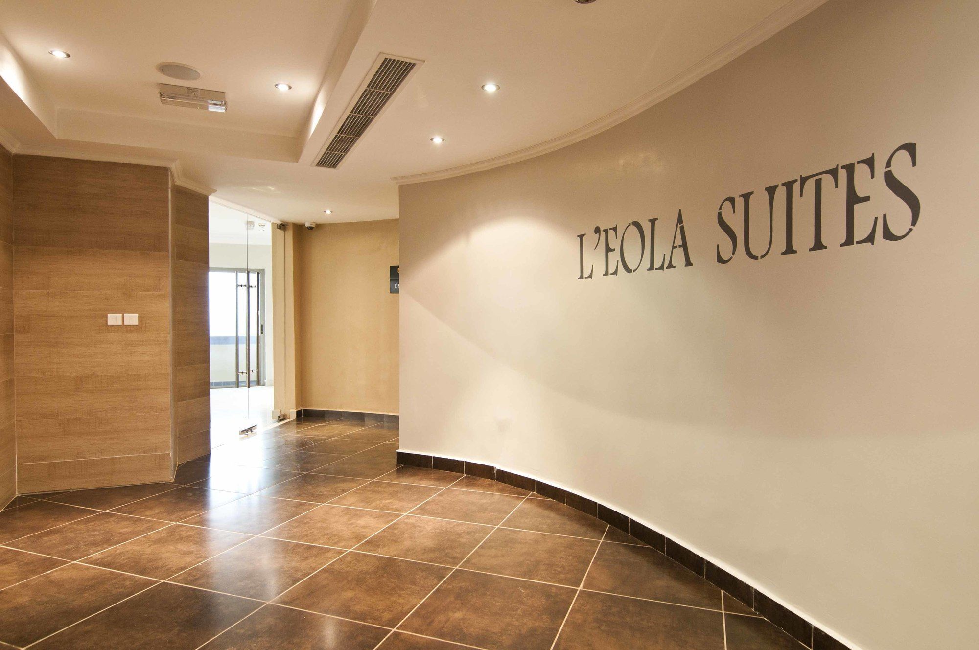 L'Eola Suites Abuja Exterior photo