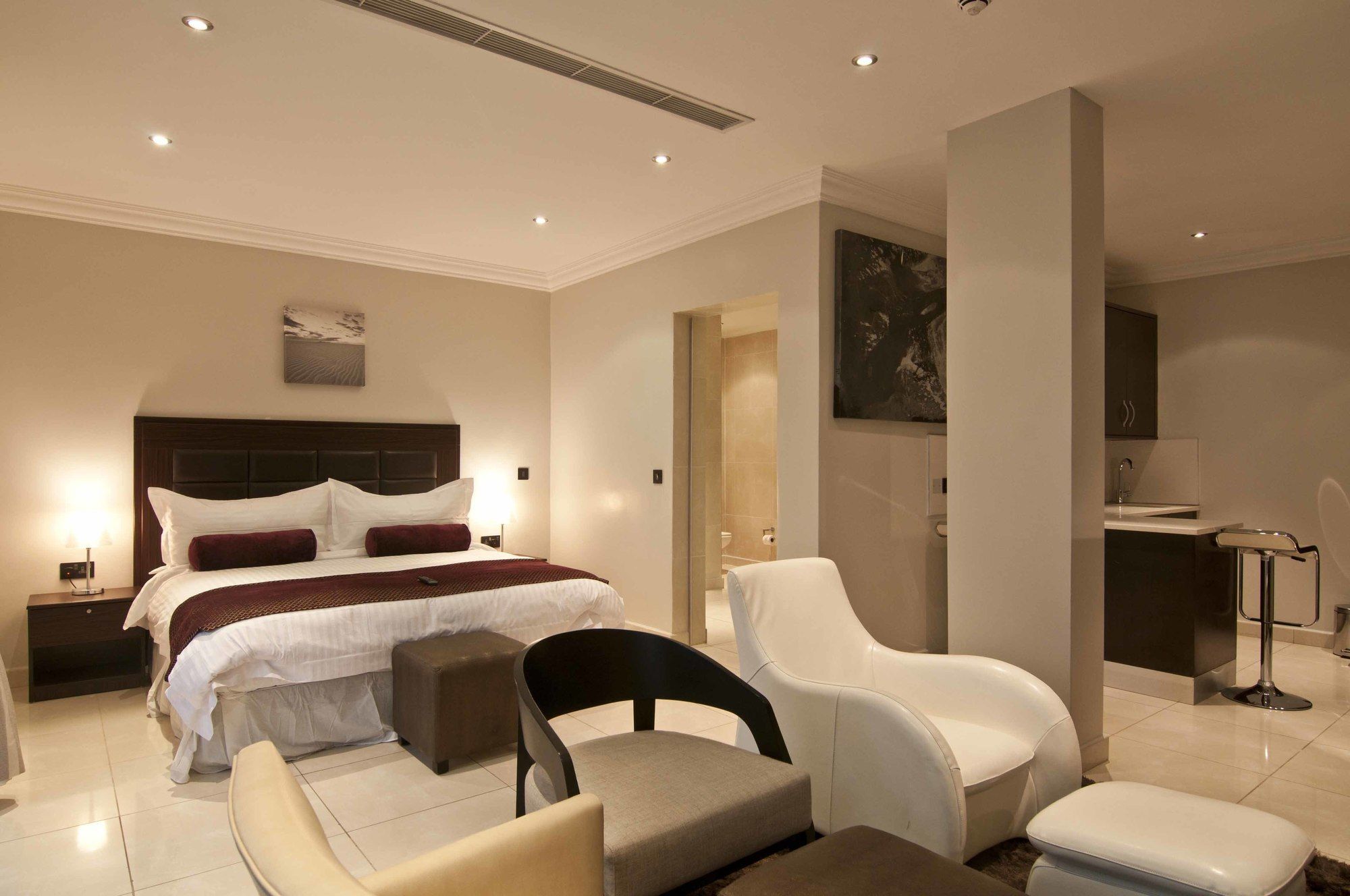 L'Eola Suites Abuja Exterior photo